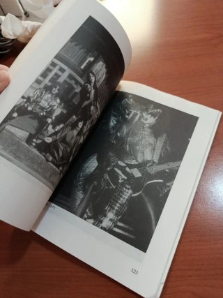Libro KISS de Andrés López