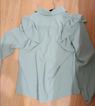Camisa elegante Muse verde sin estrenar