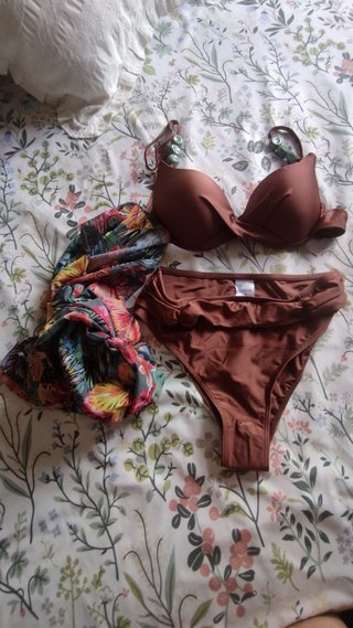 Bikini marrón sin estrenar