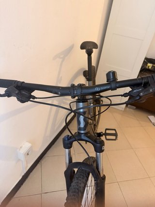 Bicicleta de Montaña Scott Gris