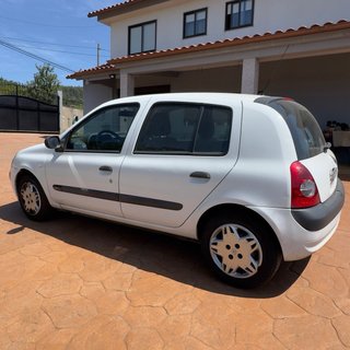 Renault Clio 2004
