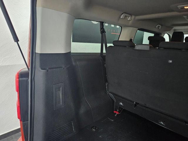 PEUGEOT Traveller Business 2.0 BlueHDi EAT8 Long