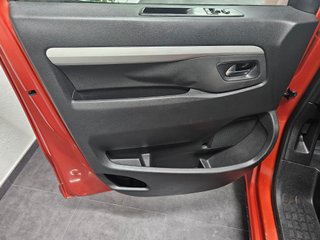 PEUGEOT Traveller Business 2.0 BlueHDi EAT8 Long