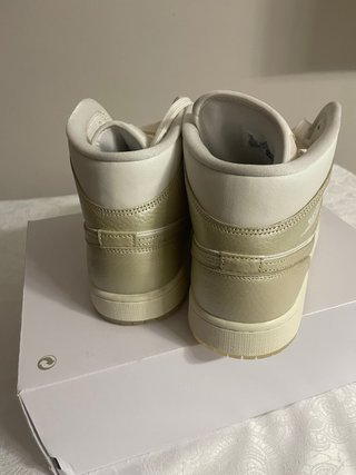 Jordan 44.5 Oro Bianco