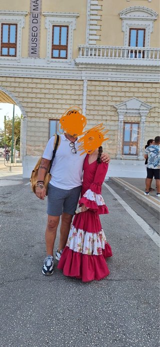 Traje de flamenca talla 10 como nuevo