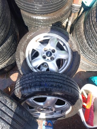 Llantas Mini Cooper 175/65 R15 con gomas