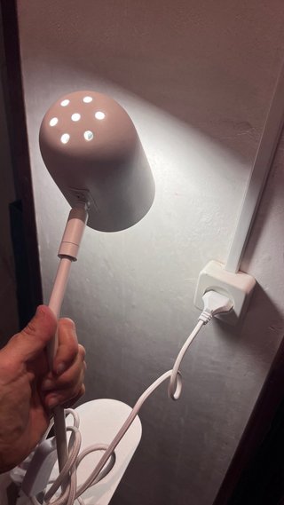 Lámpara de escritorio blanca