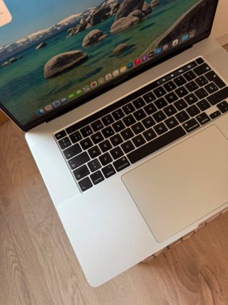 Macbook pro 16" 2019 i9/32/1TB SEMINUEVO