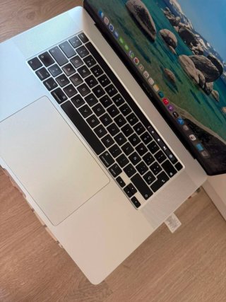 Macbook pro 16" 2019 i9/32/1TB SEMINUEVO