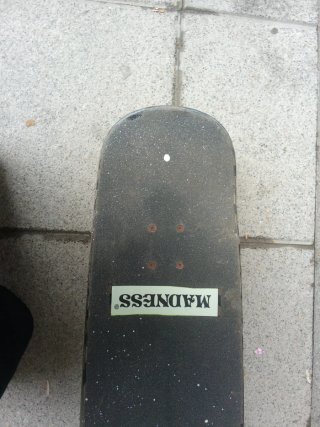 Skate verde ruedas casi nuevas