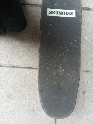 Skate verde ruedas casi nuevas