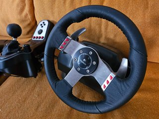 Volante Logitech G27 + Pedales + Palanca