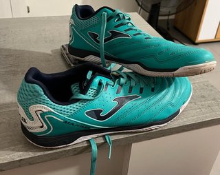 Botas de fútbol sala Joma color turquesa