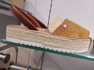 Sandalias Popa Cuña Yute Piel Marrón Beige