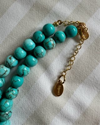 Collar doble turquesa y oro con cruces
