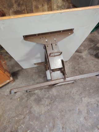 Sevende mesa caravana se prega  paraacercama