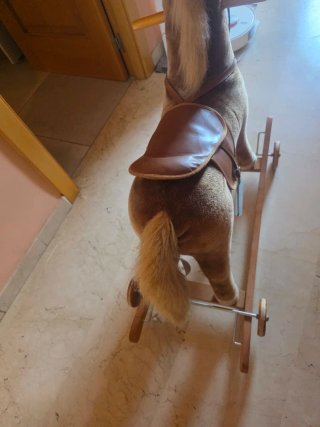Caballo Balancín Peluche Homcom. Regalo 9 juguetes