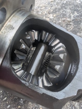 Núcleo diferencial BMW E30 188