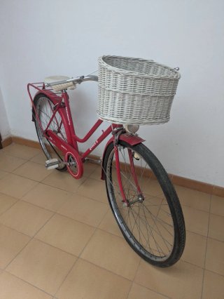 Bicicleta paseo vintage 26 Geace's roja con cesta