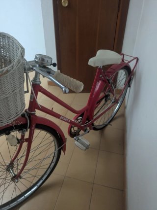 Bicicleta paseo vintage 26 Geace's roja con cesta