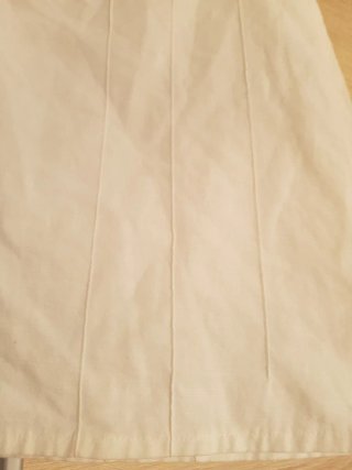Falda blanca bordada.Talla 36. S