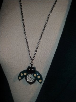 Collar reloj ladybug bershka 2000