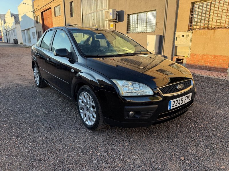 Ford Focus 2007 - foto 1