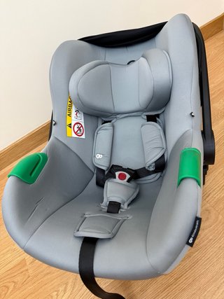 Silla de coche Kinderkraft gris