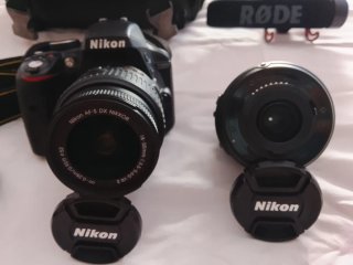 Fotocamera Nikon D3300 con accessori, come nuova