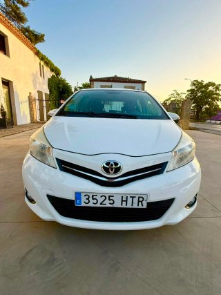 Toyota Yaris 2014