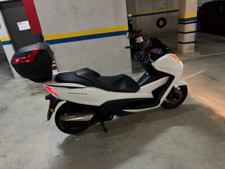 Honda Forza 300