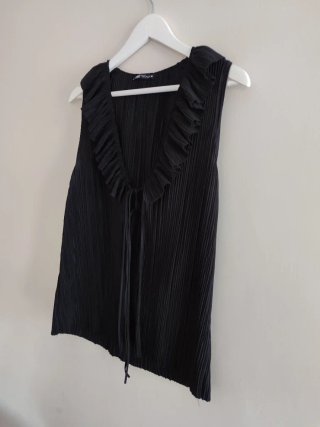 Blusa Zara volantes talla M