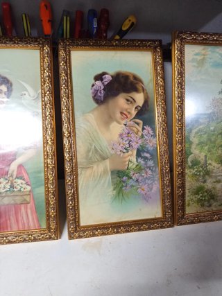 Cuadros decorativos dorados