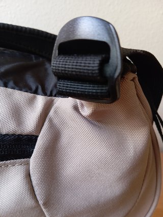MOCHILA QUECHUA 10 L. MONTAÑA, SENDERISMO, ETC.
