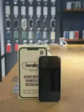 IPHONE 14 PRO 1TB ARGENTO 89% BATTERIA