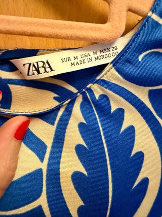 Vestido midi Zara