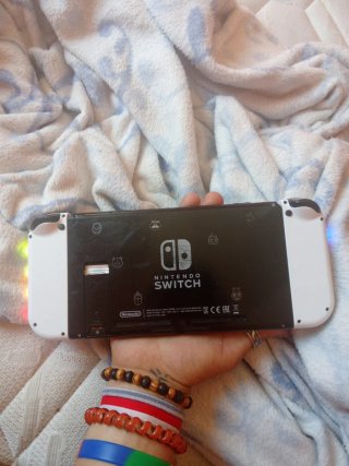 Nintendo Switch V2 con luces RGB