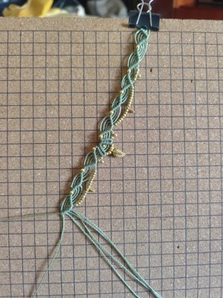 Gargantilla Macramé con Hojas y Perlas