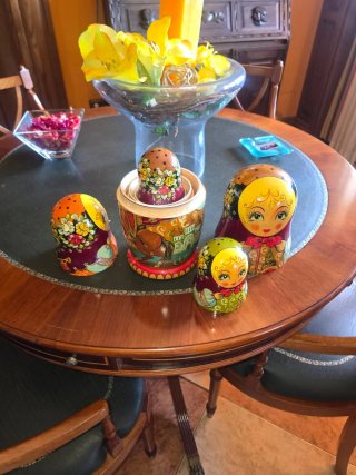 Muñecas Matrioska Pintadas a Mano