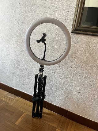 Aro de luz con soporte para móvil