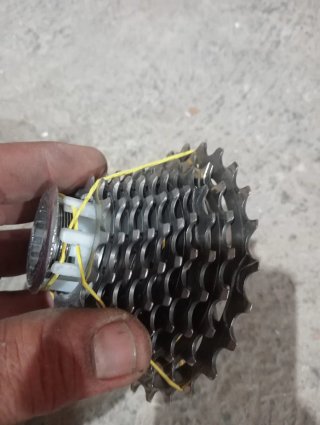 Rueda de Bicicleta con Piñon y Plato