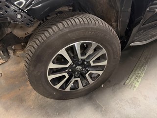 Llantas Toyota Land Cruiser R18