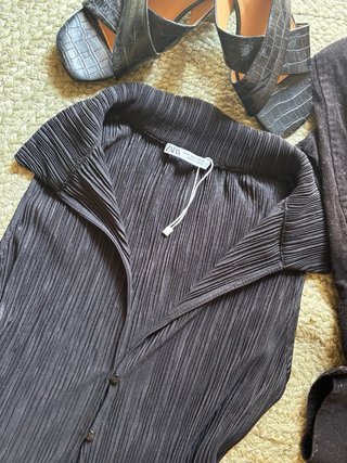Lote Blusa Chaquetilla y Zapatos