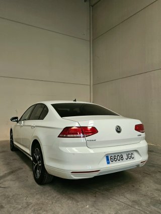 Volkswagen Passat 2015