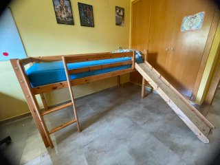 Cama alta infantil pino 90x190/200 JYSK /FLEXA
