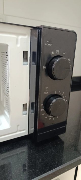 Microondas Taurus 20L 700W