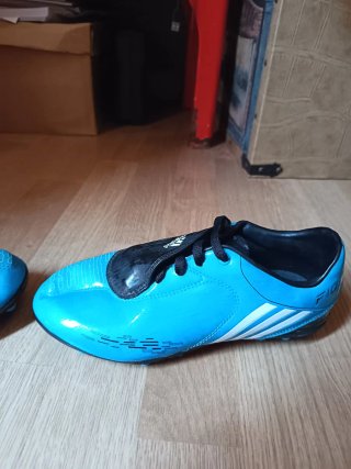 Zapatillas Adidas F10 Tacos Fútbol Azul
