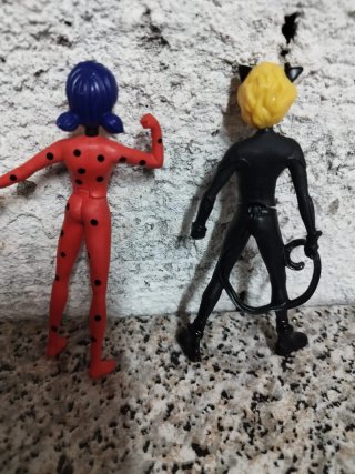 Set 2 Action Figure Ladybug e Chat Noir z3