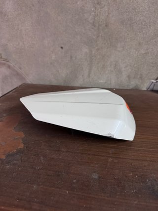 Tapa asiento trasero Yamaha R6R 06-07