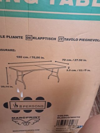 Mesa plegable de plástico blanca